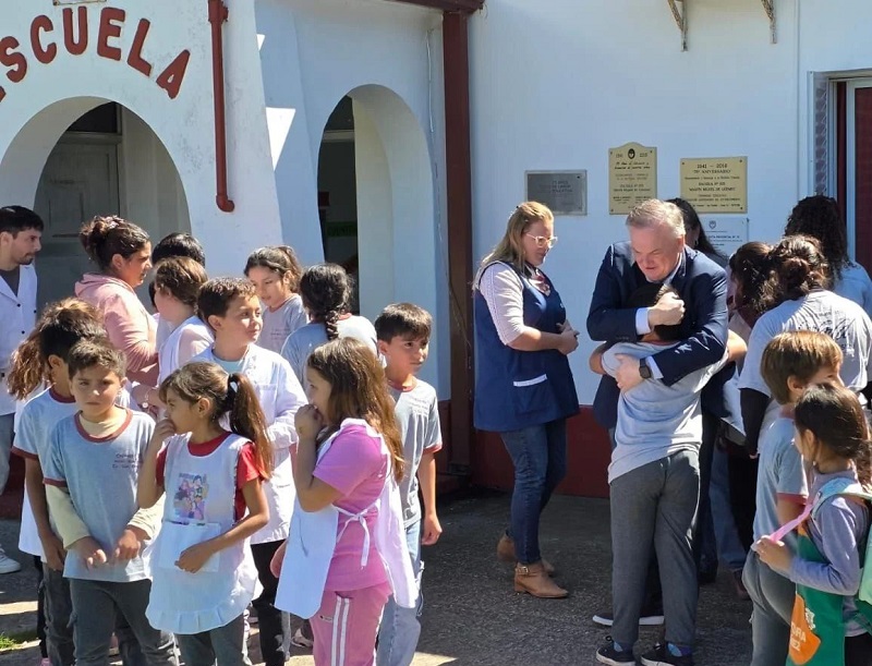 Michlig acercó respuestas a clubes de San Cristóbal y Escuela «Estancia San Francisco»